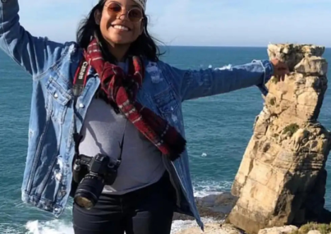 Corpo da brasileira Juliana Marins deixa a Indonésia nesta terça e chega ao Brasil na quarta-feira